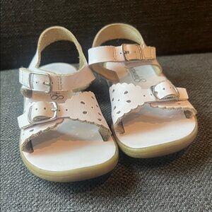 FootMates Girls Ariel Sandal White Size 8